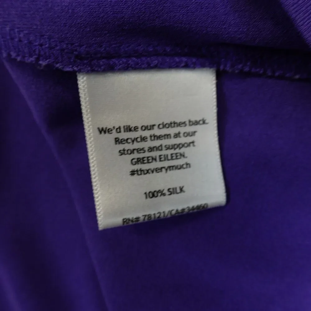 Eileen Fisher Shirt 100% Silk Jersey Short Sleeve Scoop Neck Tee Purple Classic